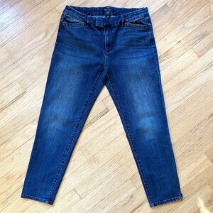 Skinny Crop 3/4 Jeans - White House | Black Market - Size 8 Women's